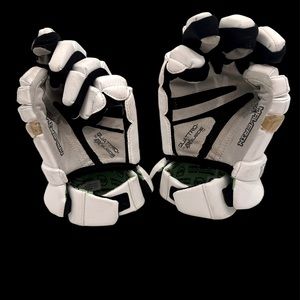 Youth lacrosse gloves